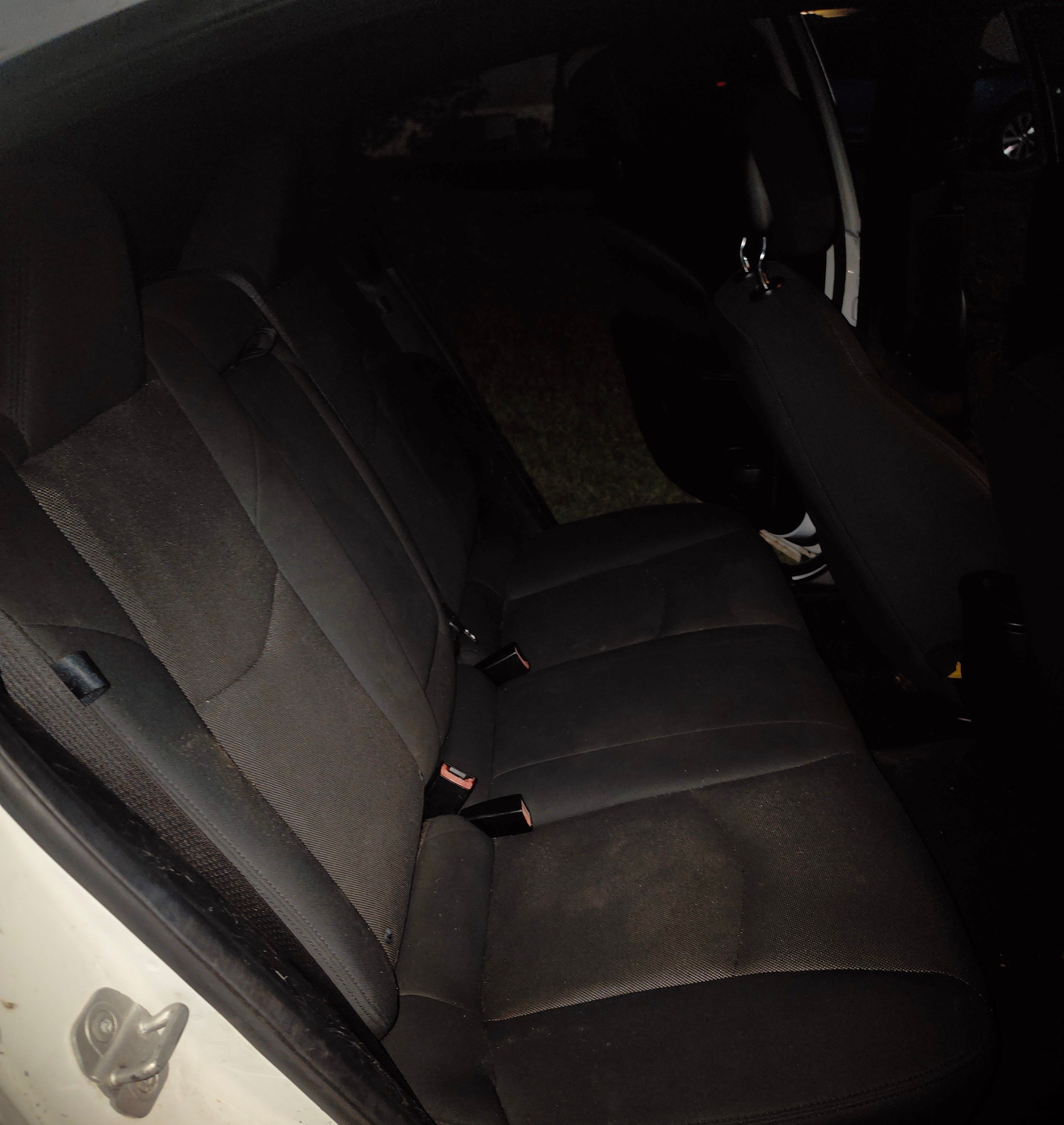 Used 2012 Dodge Avenger SE FWD image 19