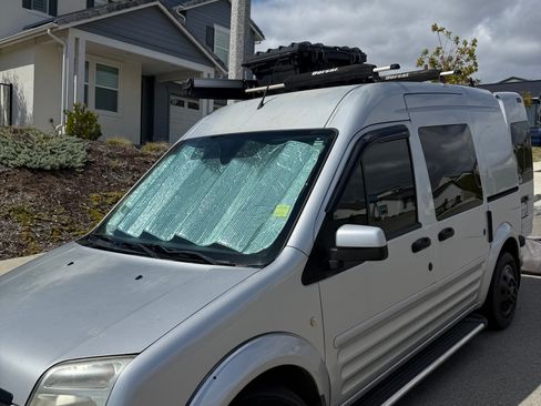 Used 2010 Ford Transit Connect XLT FWD image 20