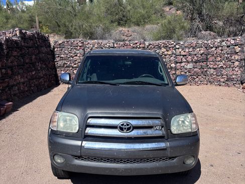 Used 2006 Toyota Tundra SR5 w/ TRD Off-Road Pkg RWD image 2