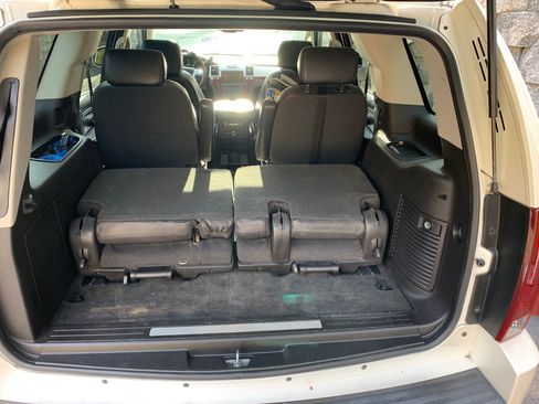 Used 2007 Cadillac Escalade 2WD w/ Information Package image 25