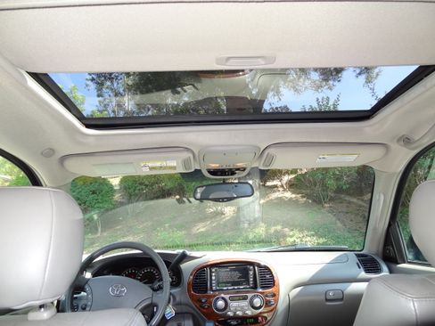 Used 2006 Toyota Sequoia Limited image 4