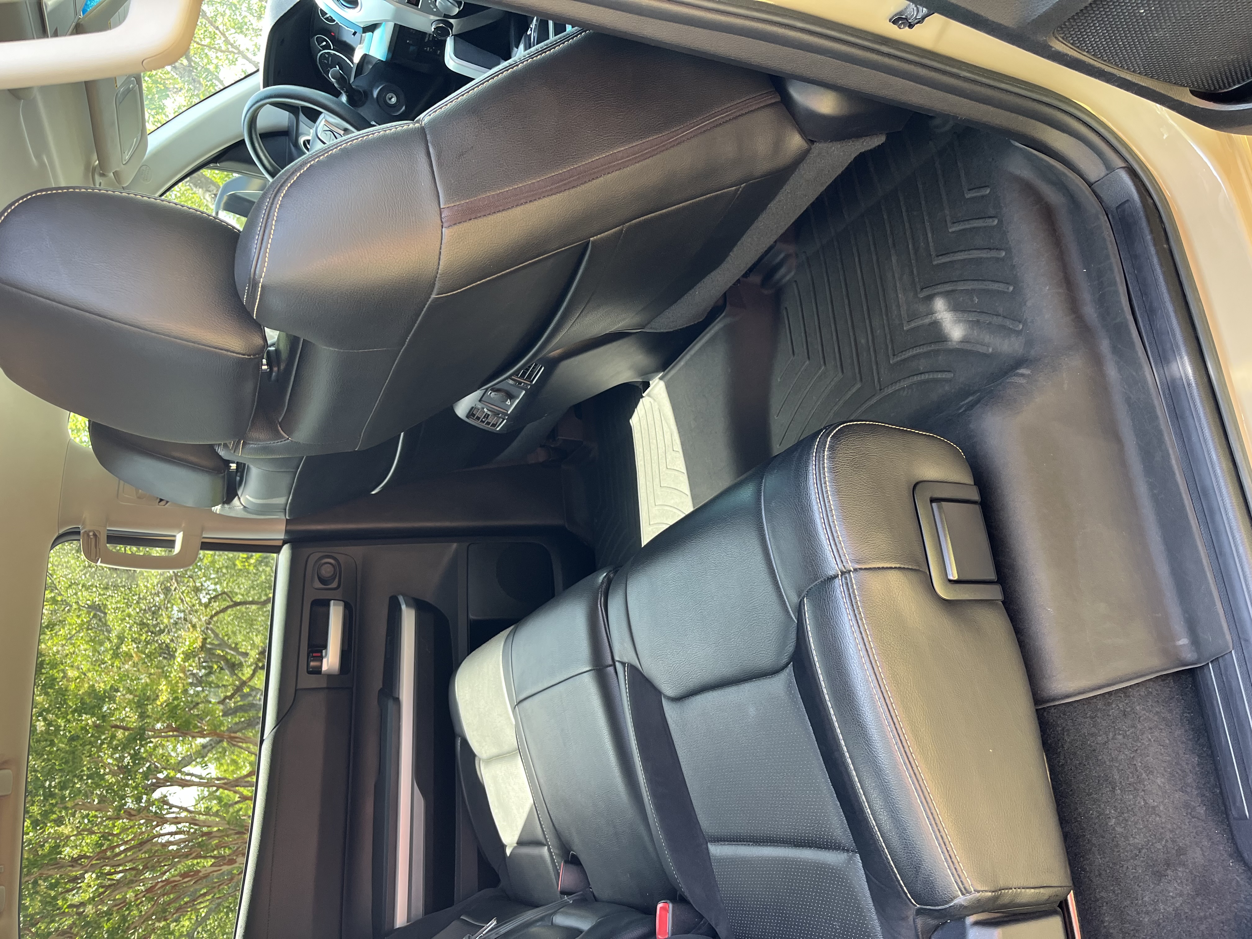 Used 2017 Toyota Tundra SR5 w/ SR5 Upgrade Package AWD/4WD image 14