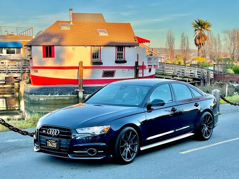 Used 2016 Audi S6 Prestige w/ Prestige Package image 1