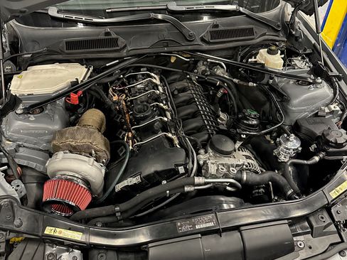 Used 2009 BMW 335i xDrive Coupe image 14