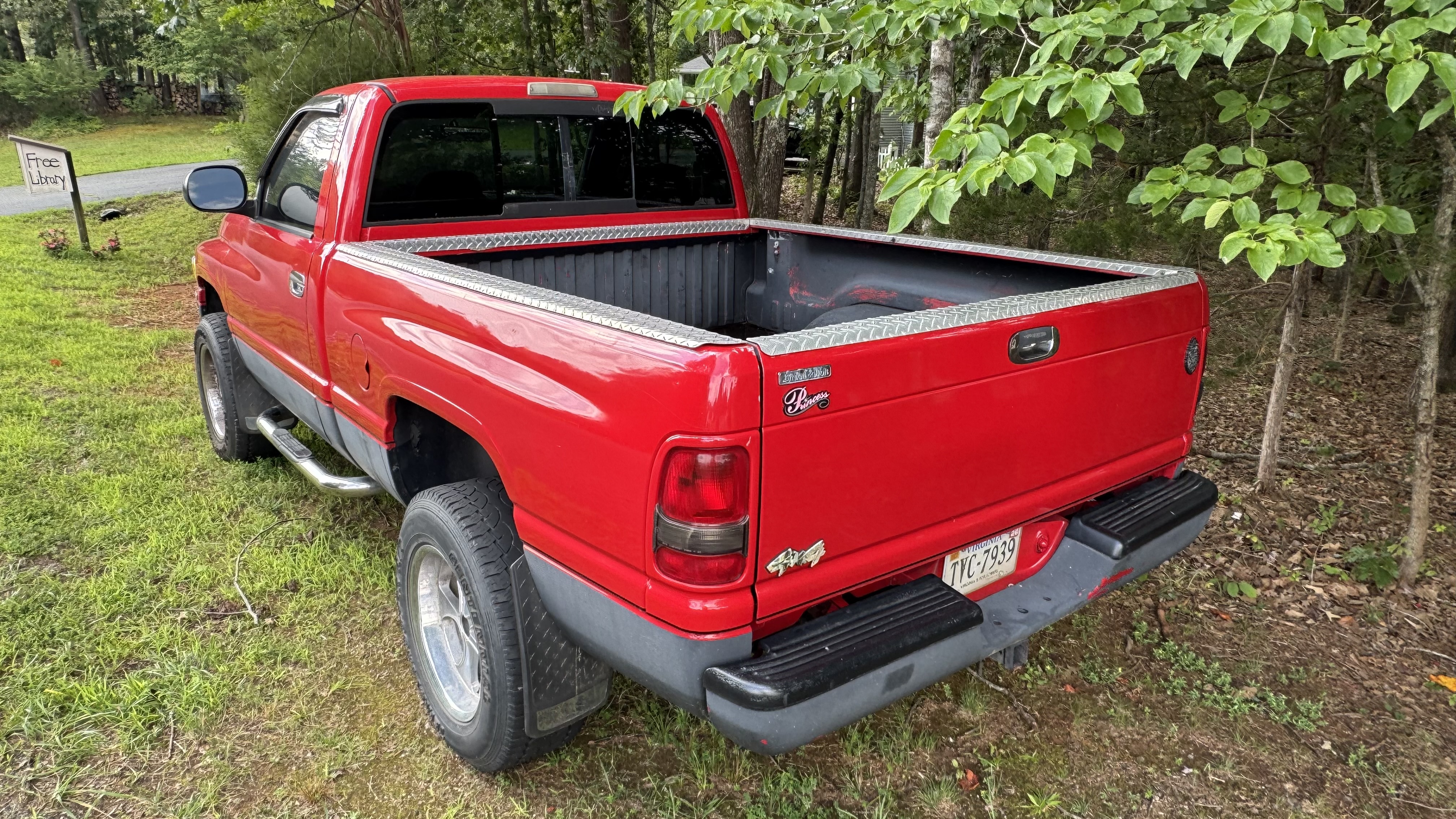 Used 2001 Dodge Ram 1500 Truck 4x4 Regular Cab image 1