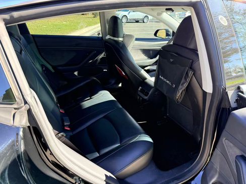 Used 2019 Tesla Model 3 Standard Range Plus image 11