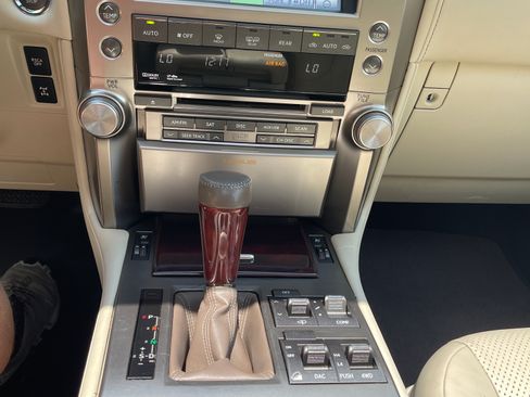 Used 2012 Lexus GX 460 Premium AWD/4WD image 11