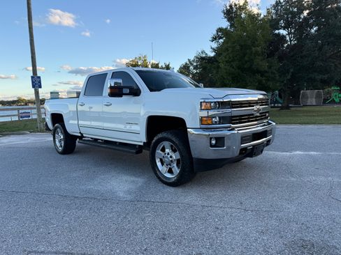 Used 2016 Chevrolet Silverado 2500 LTZ image 17