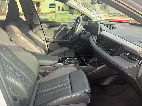 Used 2025 Audi Q6 e-tron Premium Plus w/ Premium Plus RWD image 20