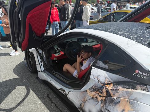 Used 2019 BMW i8 Coupe image 17