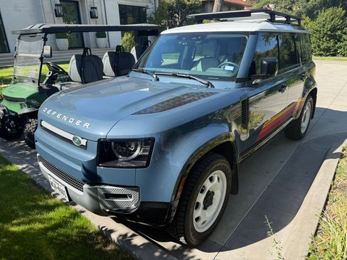 Used 2025 Land Rover Defender 110 S AWD/4WD image 5