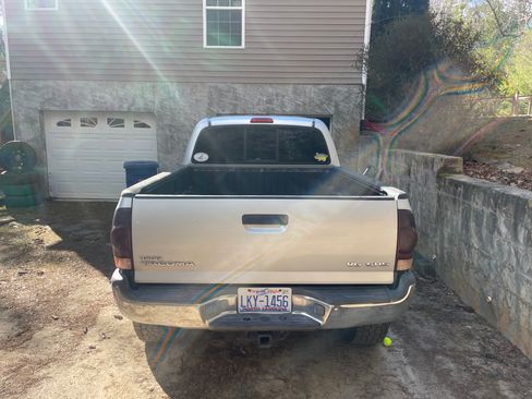 Used 2007 Toyota Tacoma 4x4 Double Cab image 4