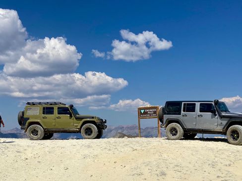 Used 2013 Jeep Wrangler Unlimited Rubicon w/ Connectivity Group image 28