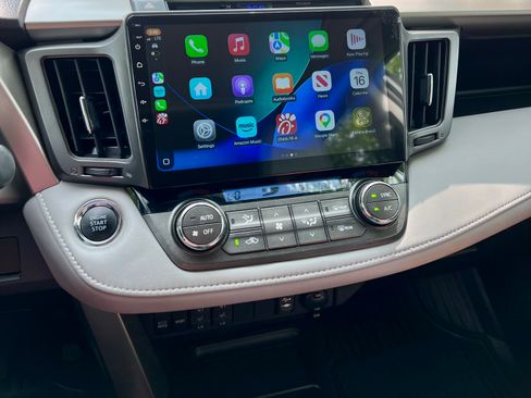 Used 2014 Toyota RAV4 Limited FWD image 10