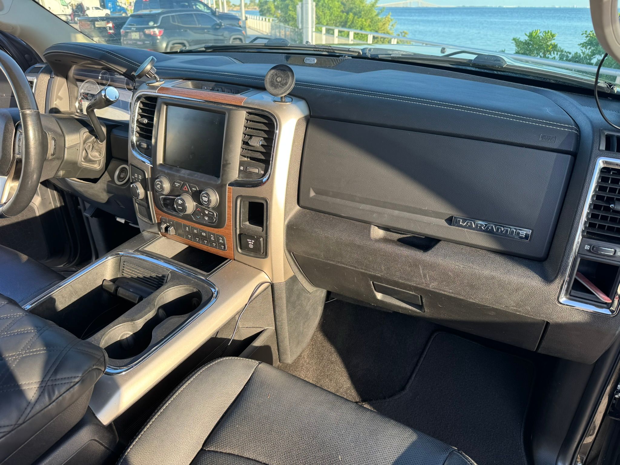 Used 2016 RAM 2500 Laramie AWD/4WD image 21