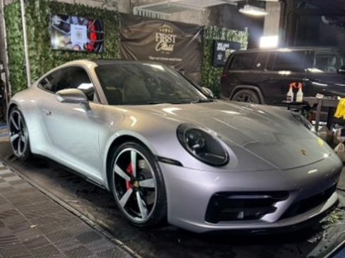 Used 2024 Porsche 911 Carrera S RWD image 2
