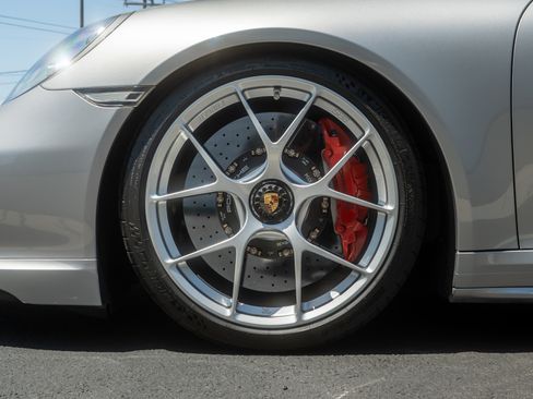 Used 2015 Porsche 911 Turbo S AWD/4WD image 18