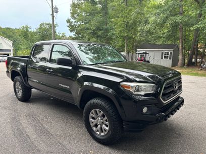 Used 2016 Toyota Tacoma SR5 w/ SR5 Appearance Package (SN)