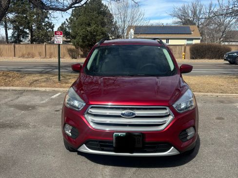 Used 2018 Ford Escape SE image 5