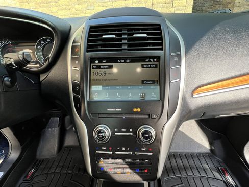 Used 2019 Lincoln MKC Reserve w/ MKC Climate Package image 14