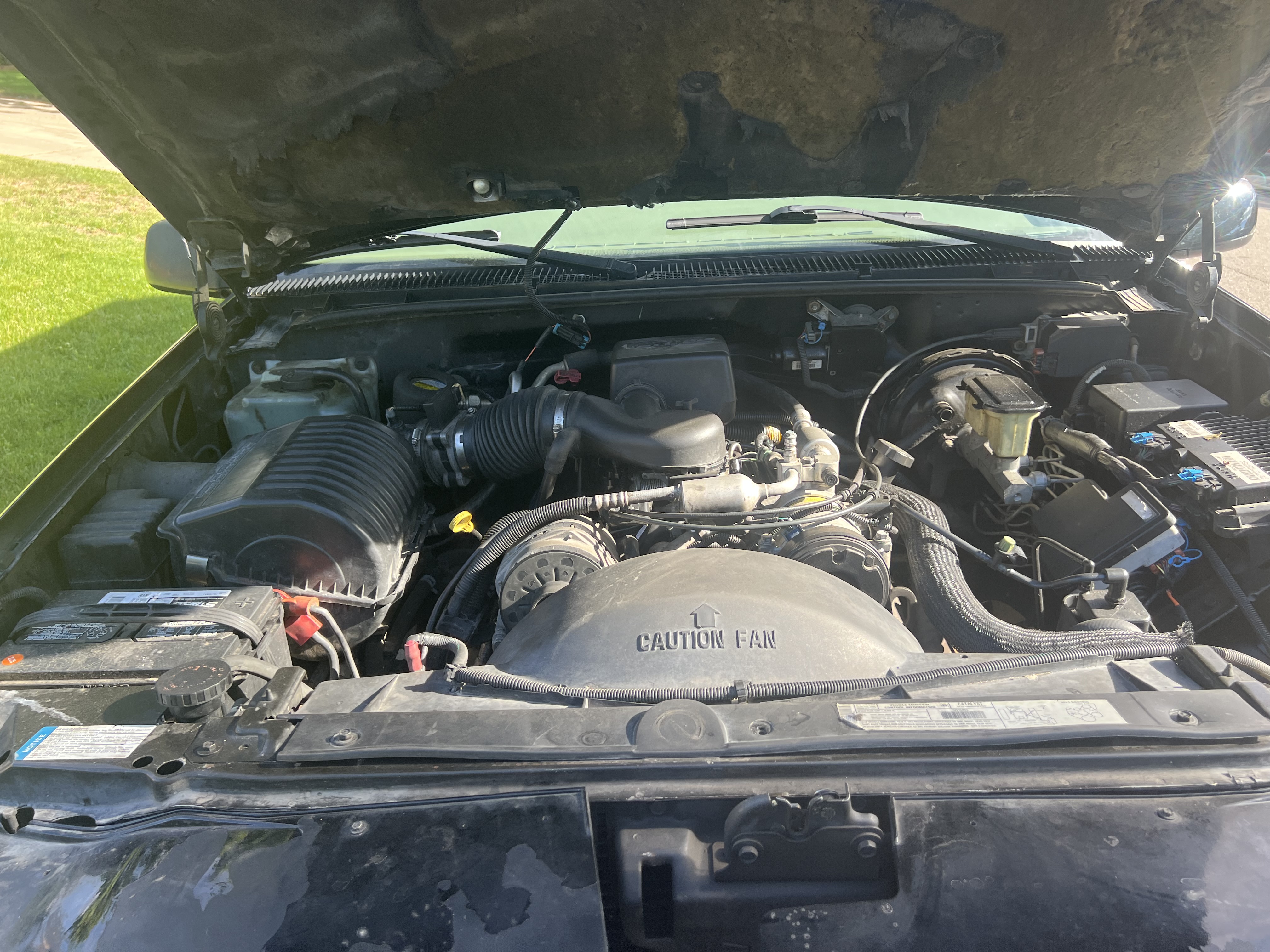 Used 2000 Cadillac Escalade 4WD image 6