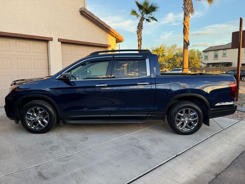 Used 2018 Honda Ridgeline RTL-E image 2