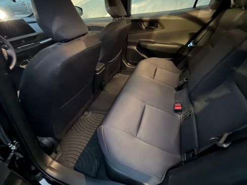 Used 2025 Toyota Prius LE image 4