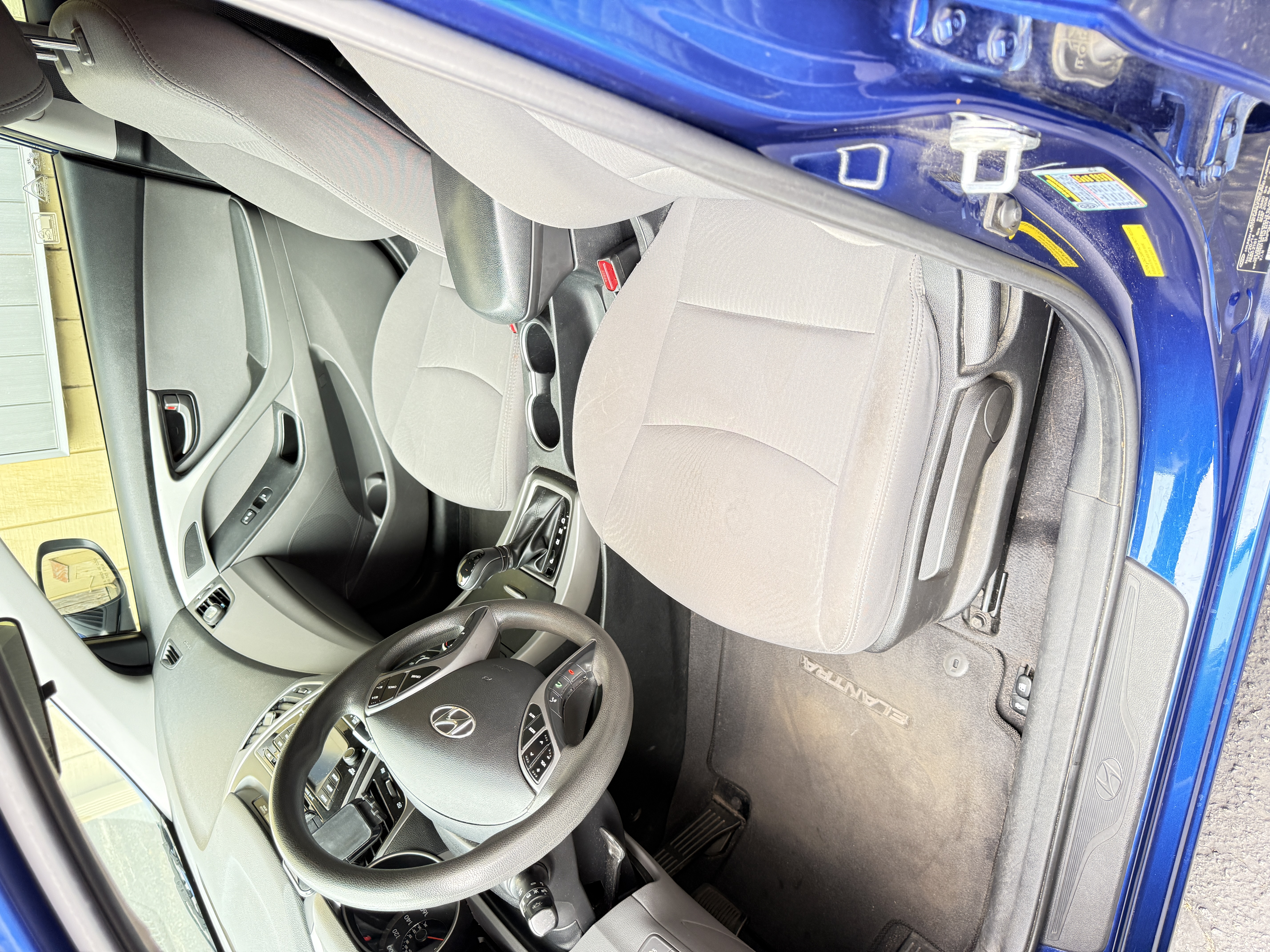 Used 2015 Hyundai Elantra SE w/ Option Group 02 FWD image 5