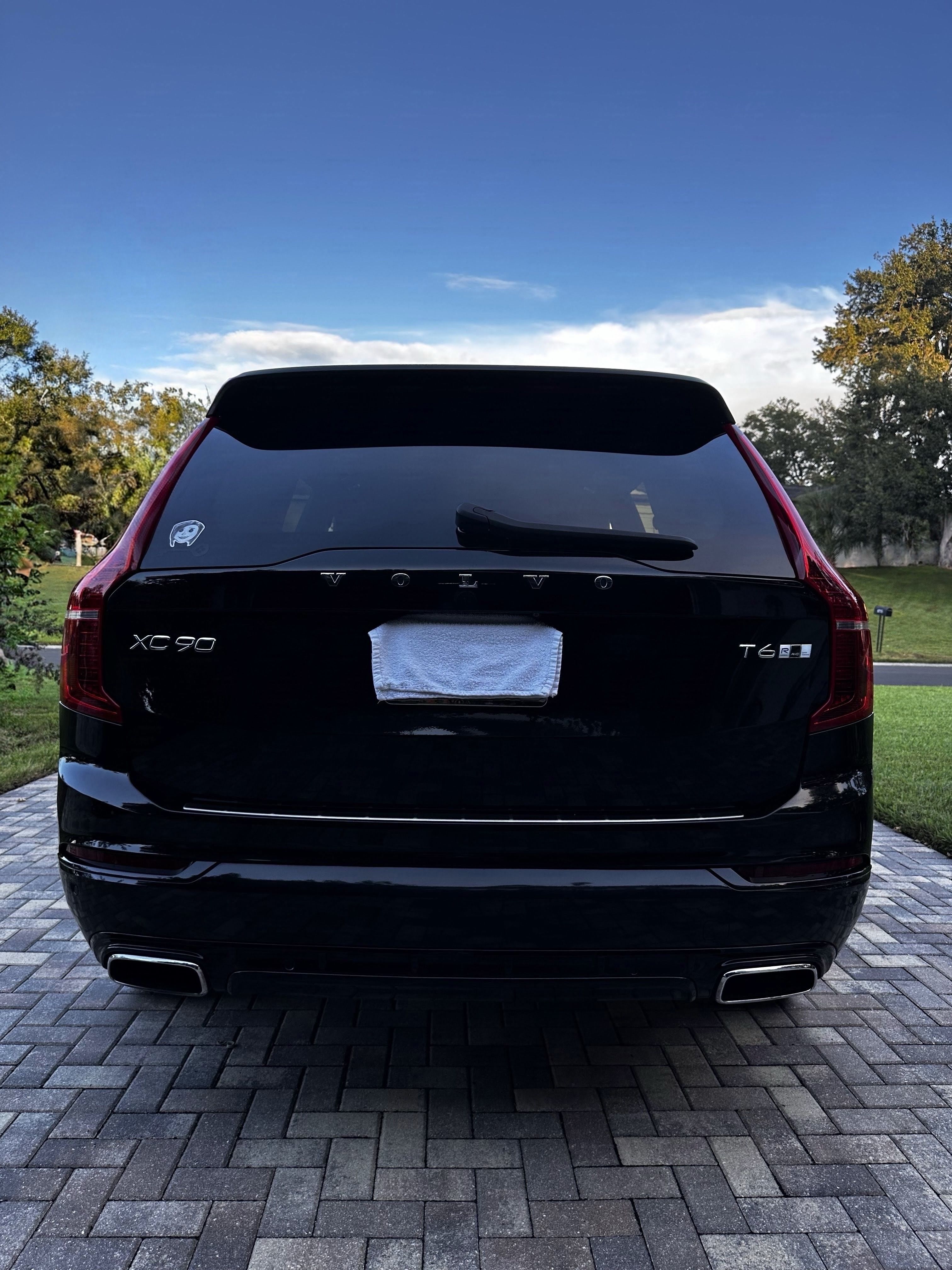 Used 2019 Volvo XC90 T6 R-Design w/ Protection Package Premier AWD/4WD image 9