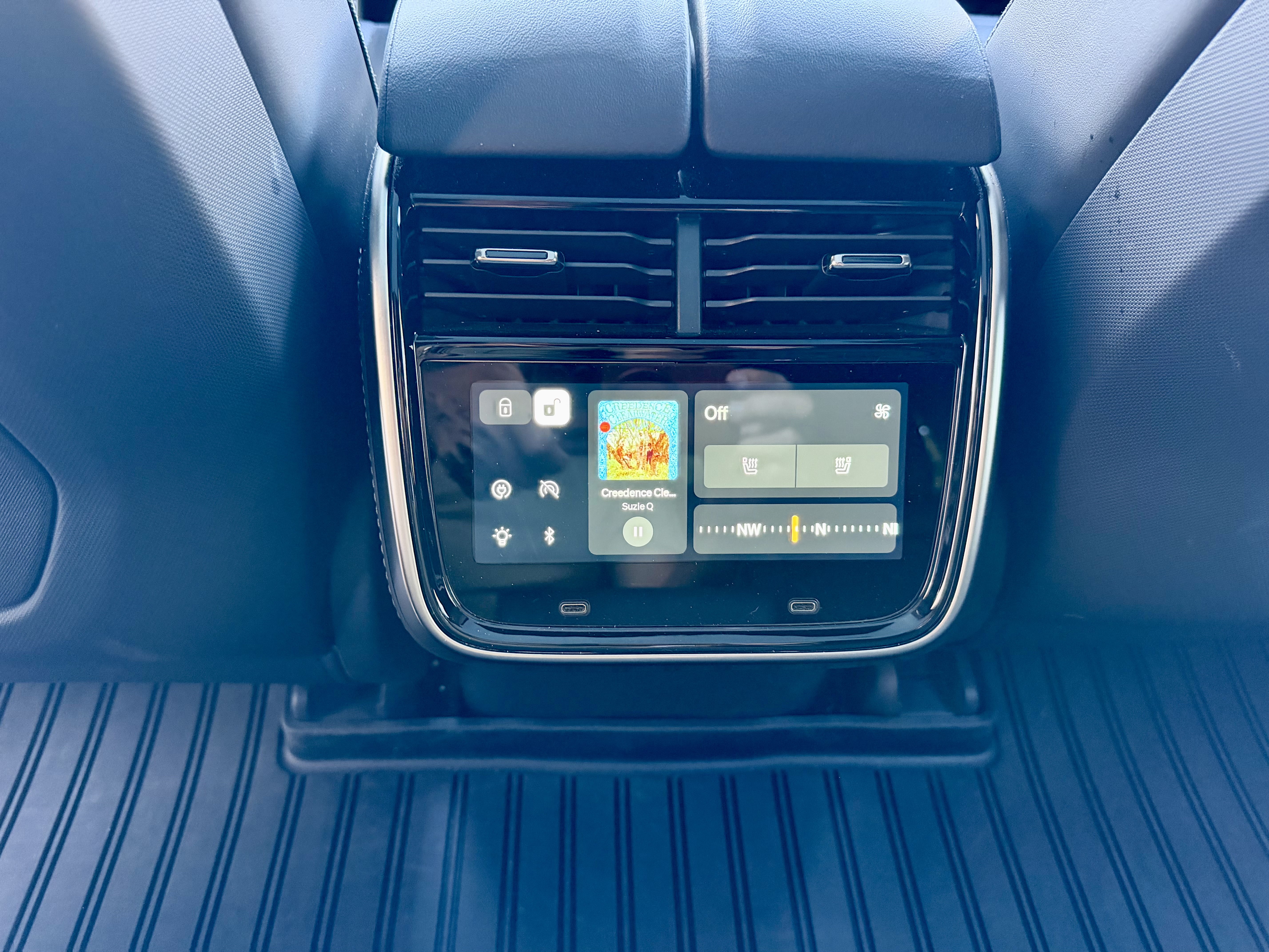 Used 2022 Rivian R1T Adventure AWD/4WD image 21
