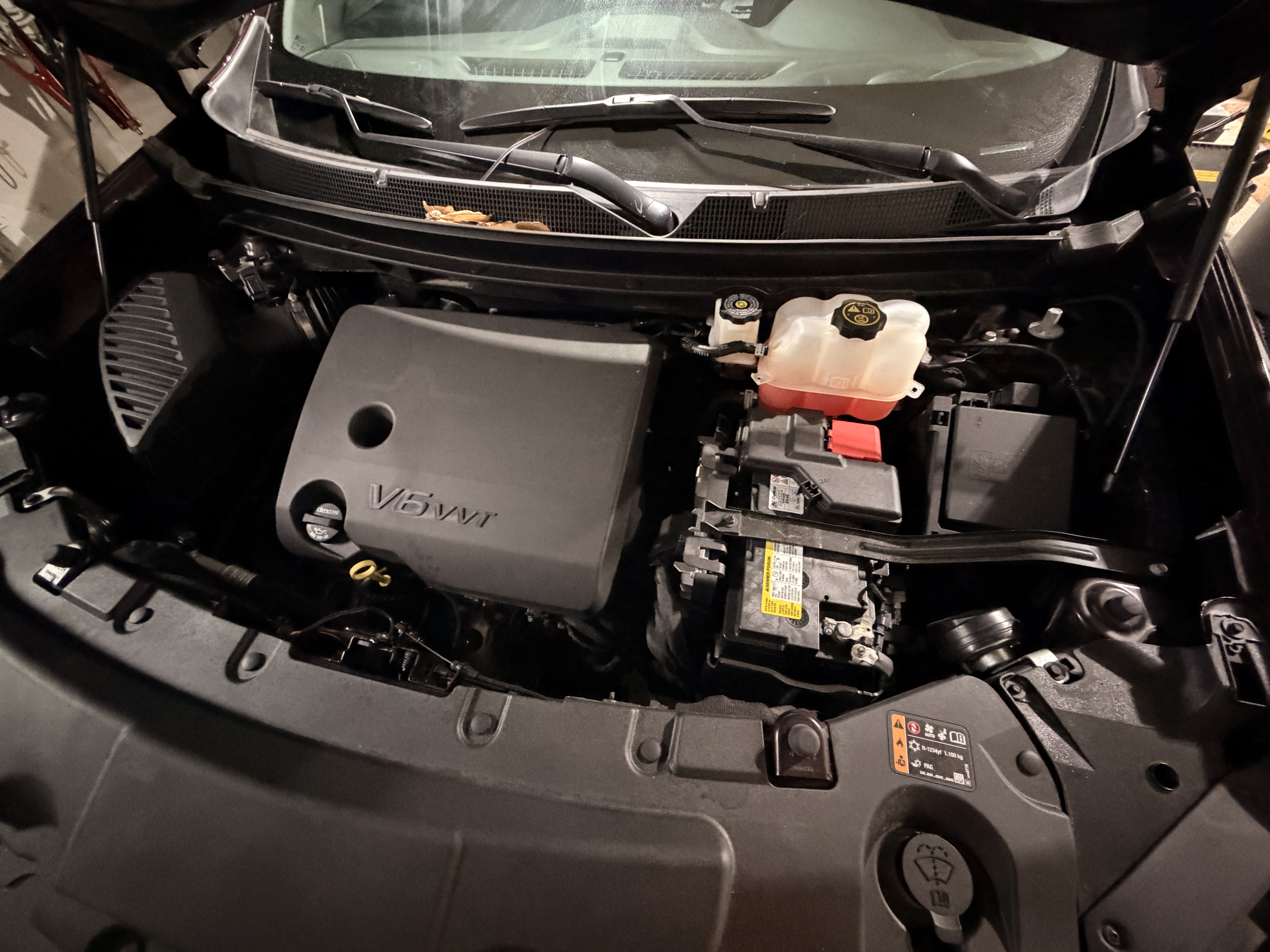 Used 2023 Chevrolet Traverse LT FWD image 8