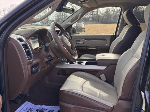 Used 2019 RAM 2500 Laramie image 14