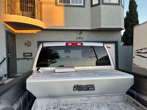 Used 2013 RAM 2500 Tradesman w/ Chrome Appearance Group image 9