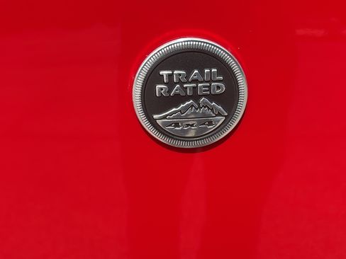 Used 2015 Jeep Wrangler Unlimited Sahara AWD/4WD image 6