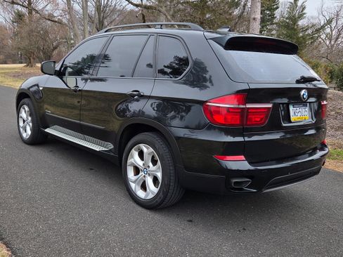 Used 2011 BMW X5 xDrive50i image 9