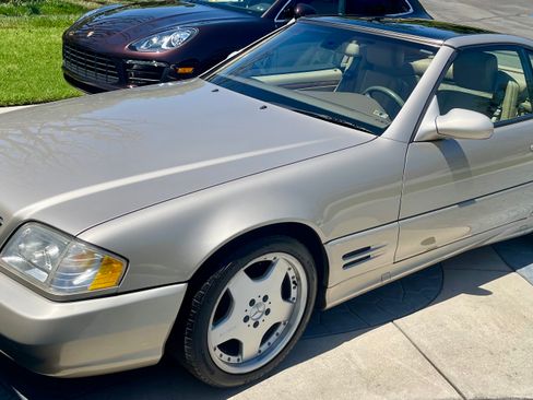 Used 1999 Mercedes-Benz SL 500 image 2