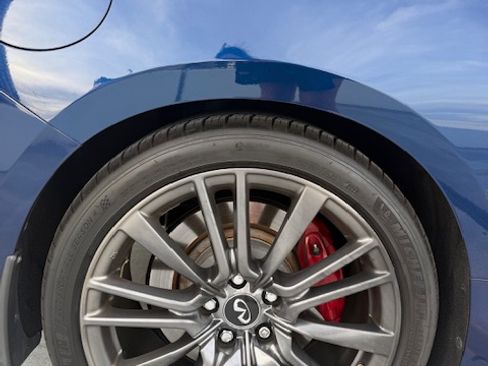 Used 2017 INFINITI Q60 Red Sport 400 RWD image 14