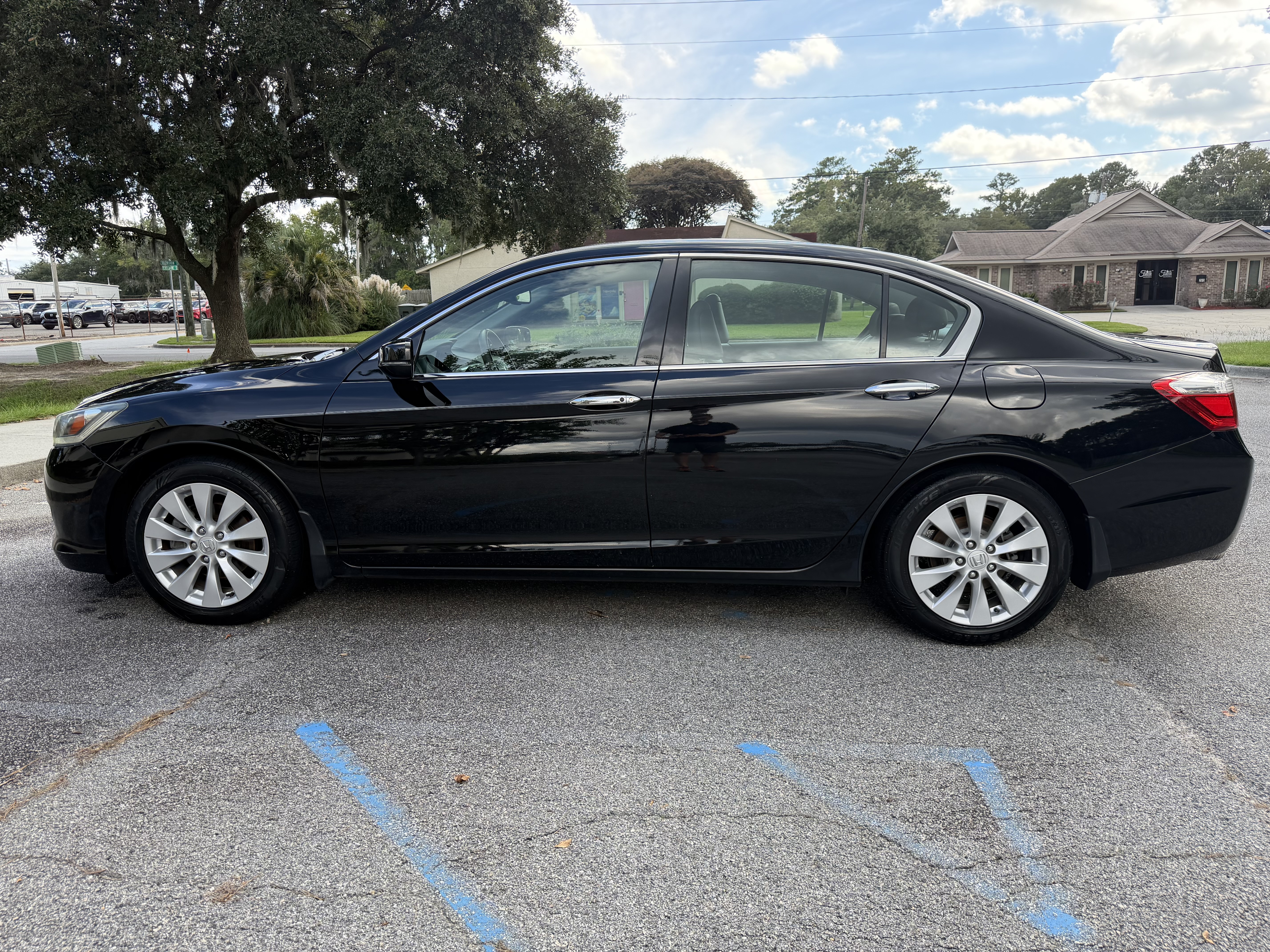 Used 2015 Honda Accord EX-L image 15