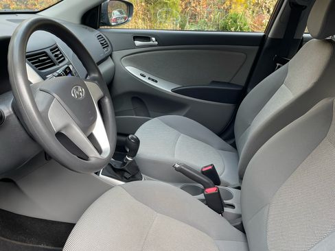 Used 2013 Hyundai Accent GLS image 10