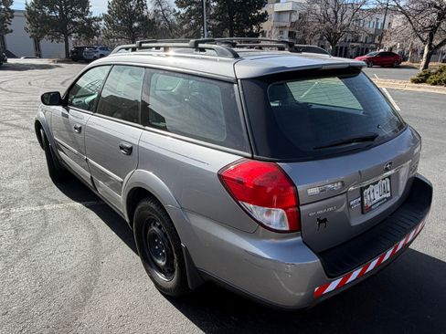 Used 2009 Subaru Outback 2.5i Special Edition image 10