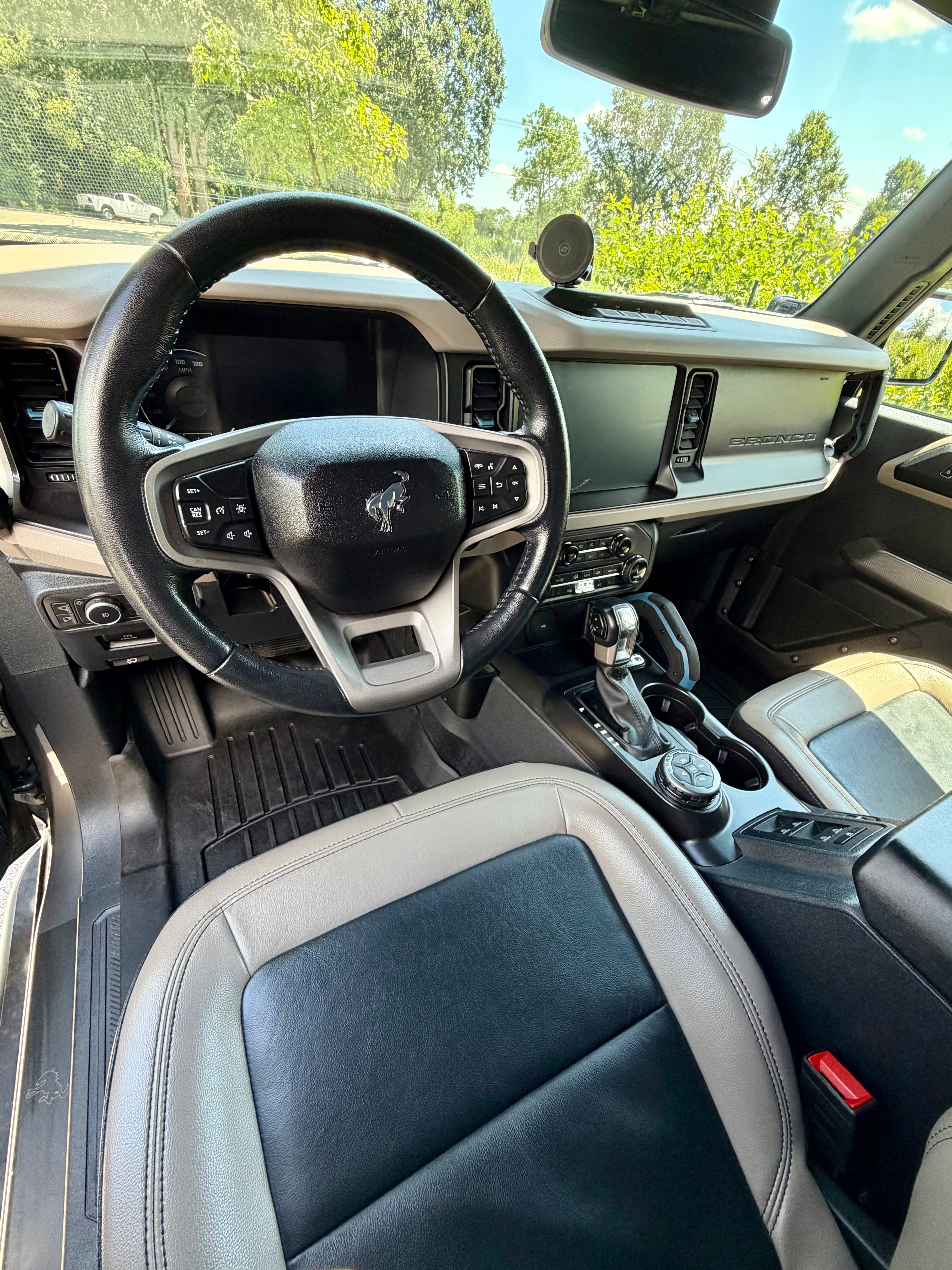 Used 2022 Ford Bronco Wildtrak AWD/4WD image 17