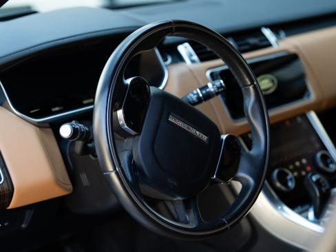 Used 2018 Land Rover Range Rover Sport Supercharged image 8