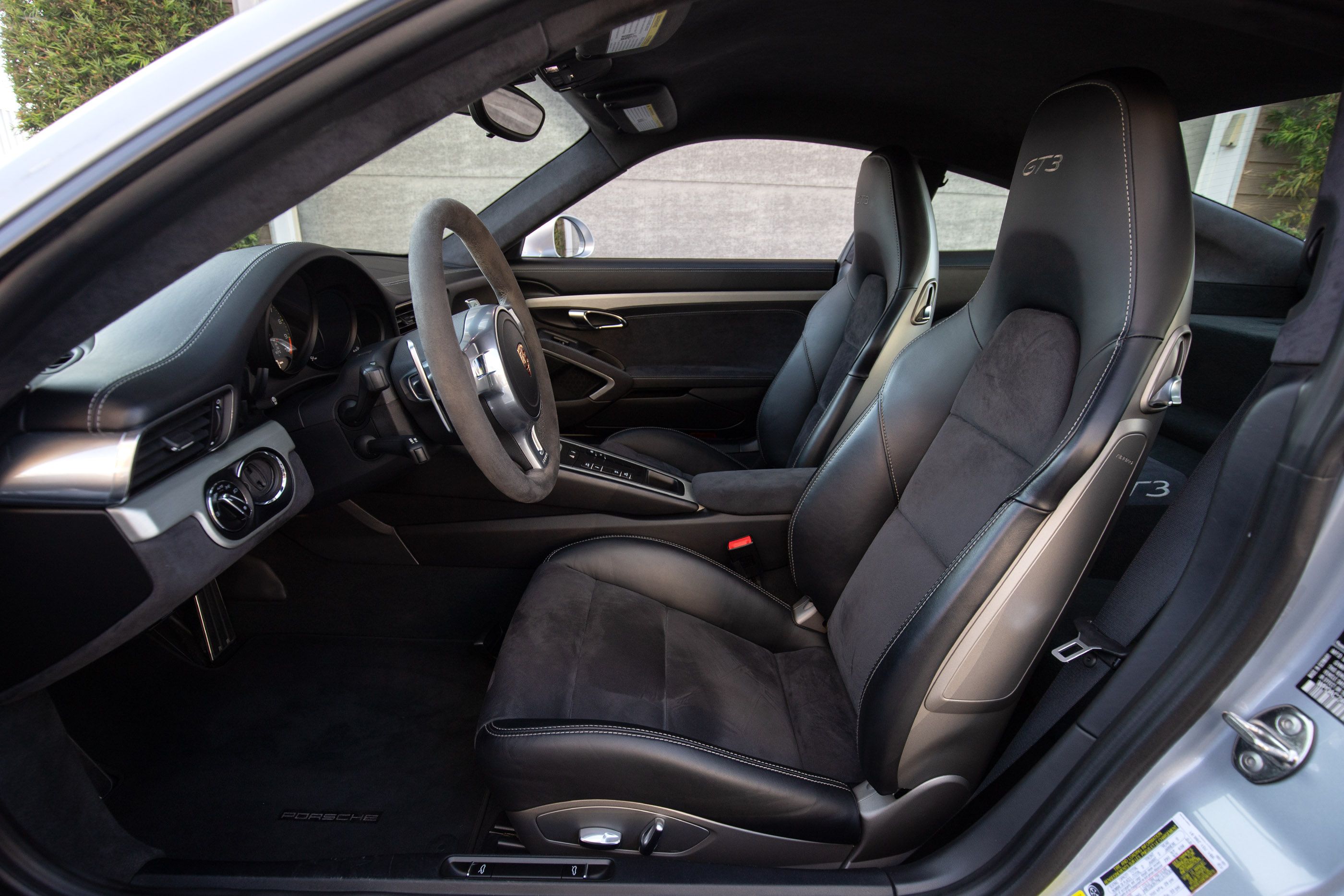Used 2015 Porsche 911 GT3 RWD image 16