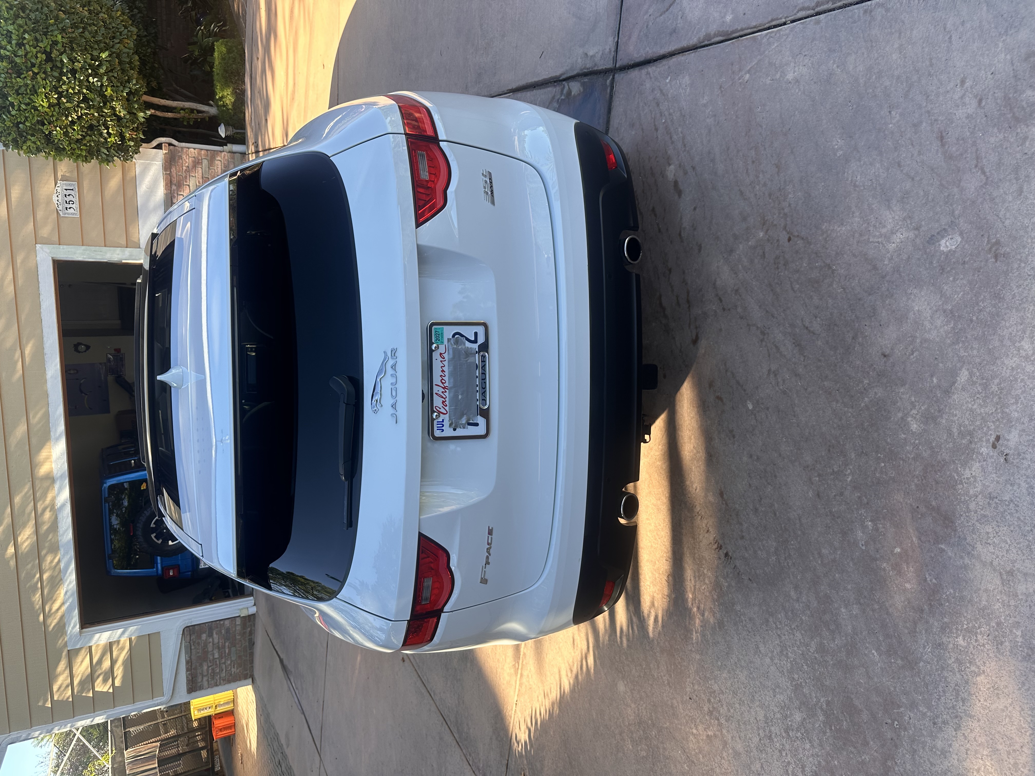 Used 2017 Jaguar F-PACE Prestige AWD/4WD image 12
