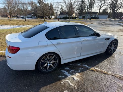 Used 2015 BMW M5 image 6