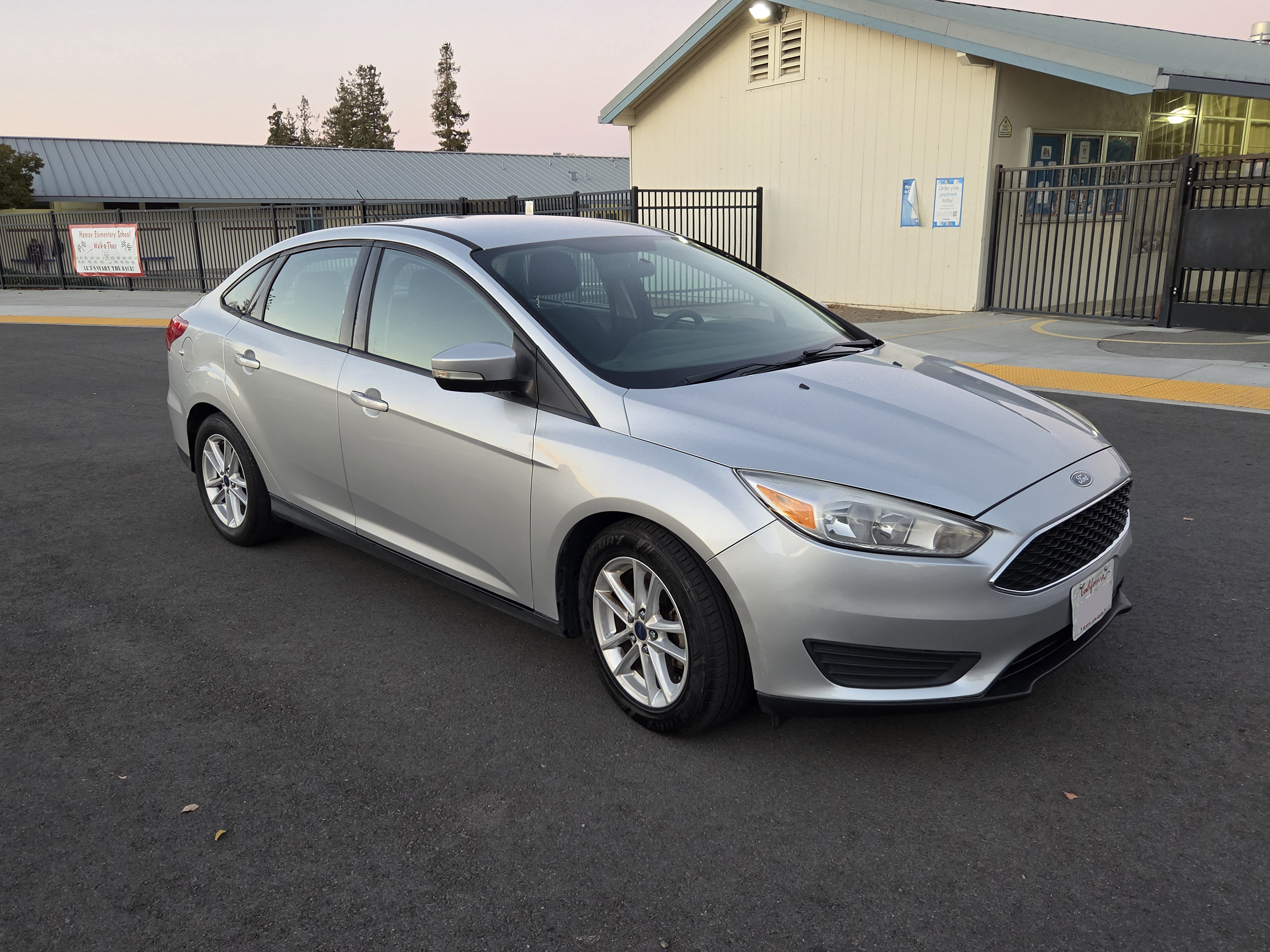 Used 2016 Ford Focus SE FWD image 14