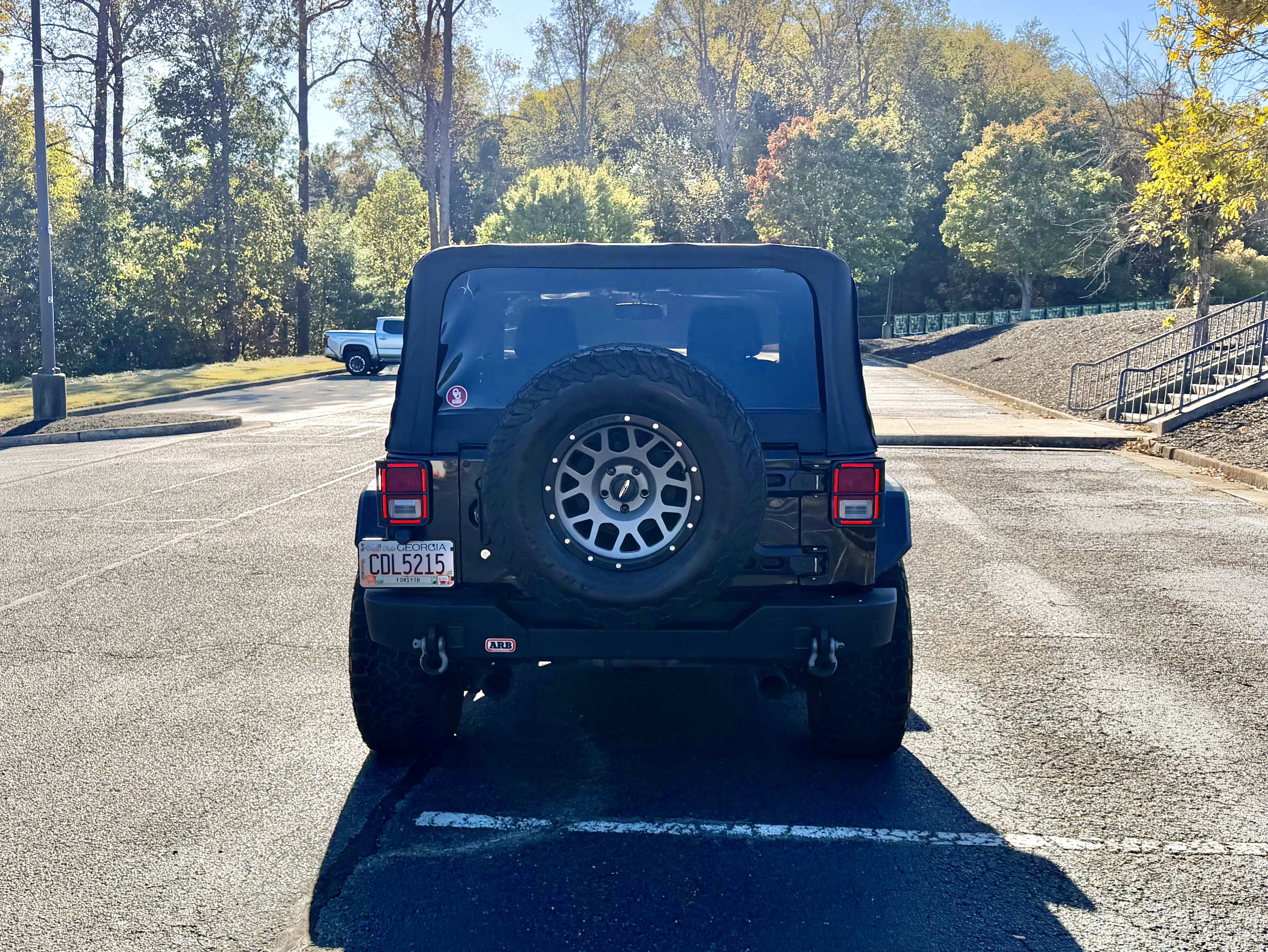 Used 2015 Jeep Wrangler Sport AWD/4WD image 12