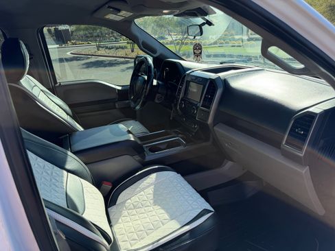 Used 2019 Ford F150 XLT image 15