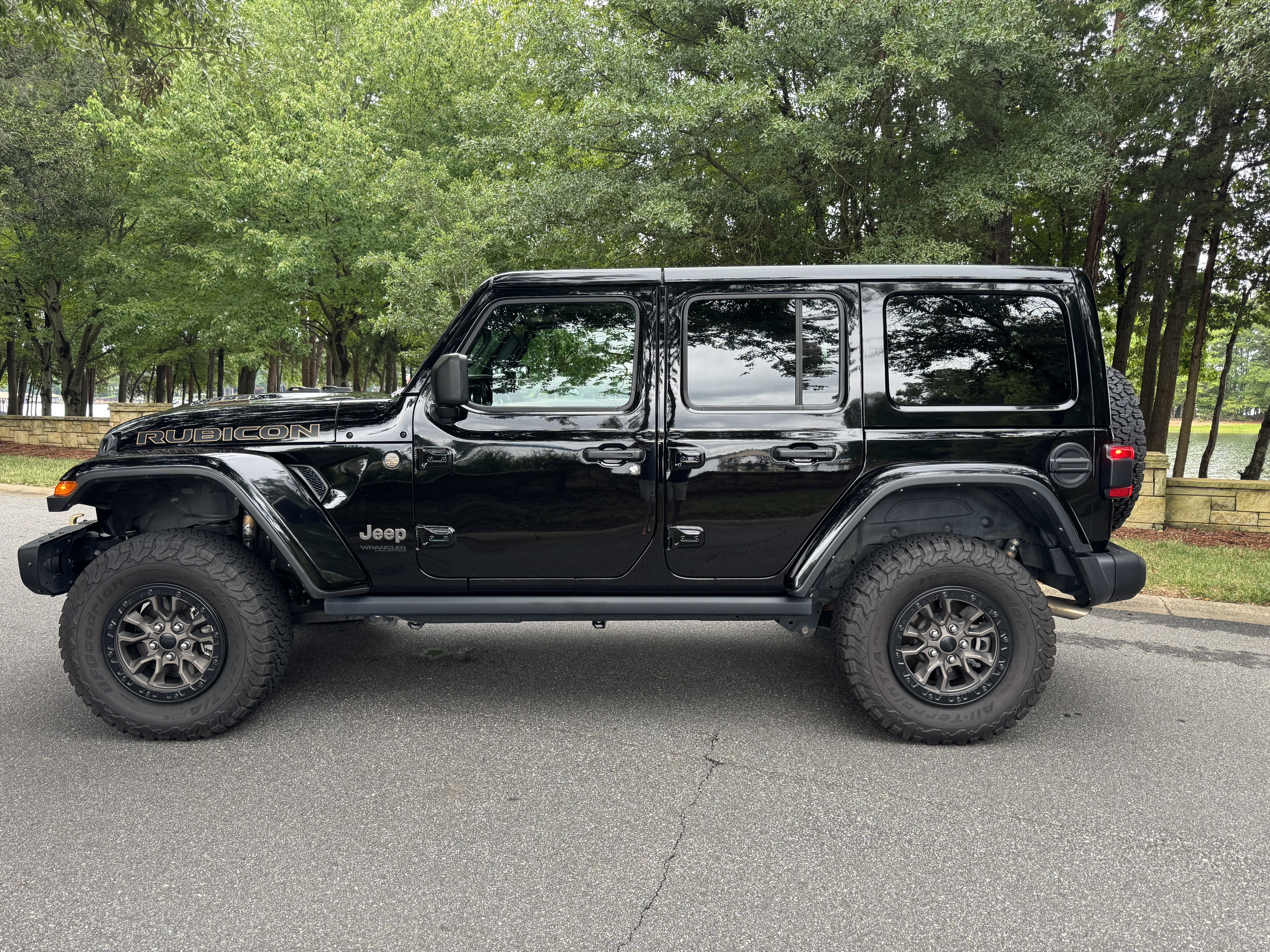 Used 2021 Jeep Wrangler Unlimited Rubicon 392 AWD/4WD image 8