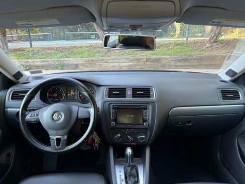 Used 2014 Volkswagen Jetta TDI FWD image 15